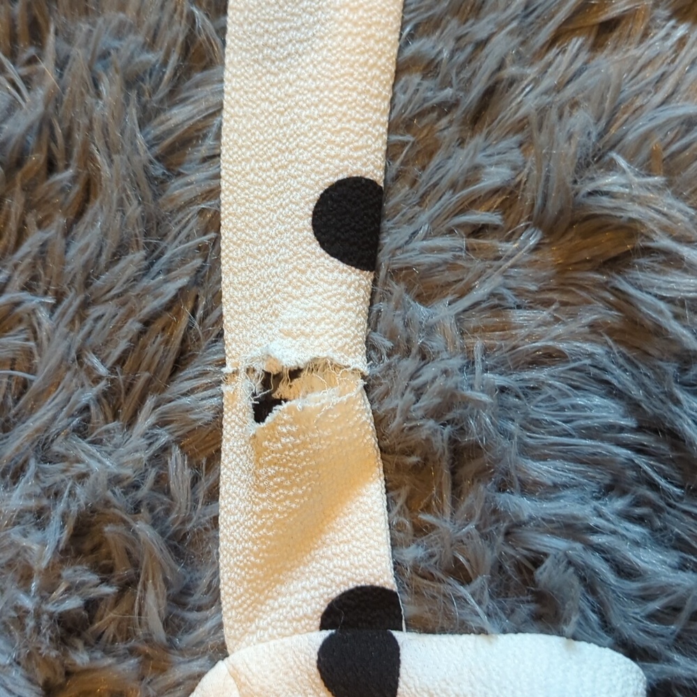 Wrap blouse. - Picture 4 of 4